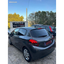 Peugeot 208 1.2 82ch